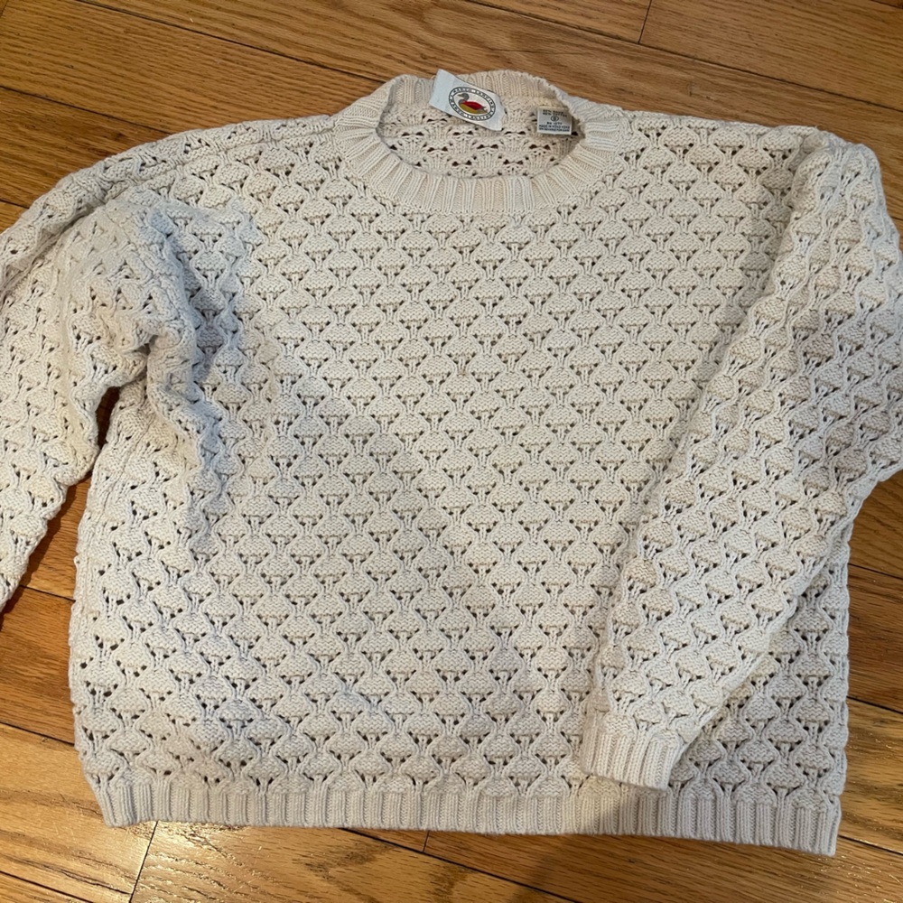 Marsh Landing Women's Textured Cream Sweater
